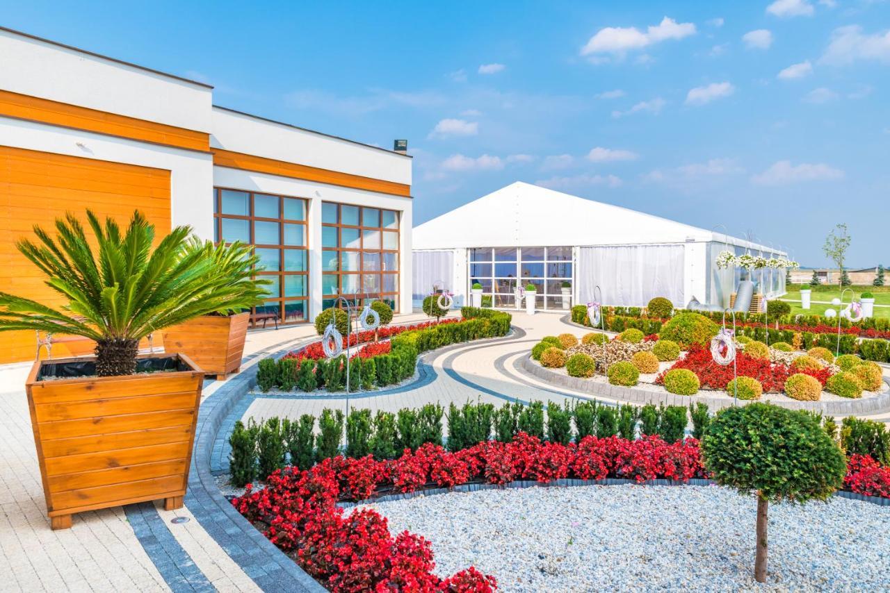 Hotel Kristoff Łaszków Eksteriør bilde