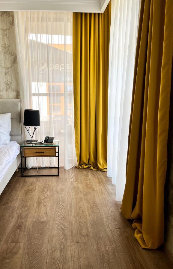 Hotel Kristoff Łaszków Eksteriør bilde
