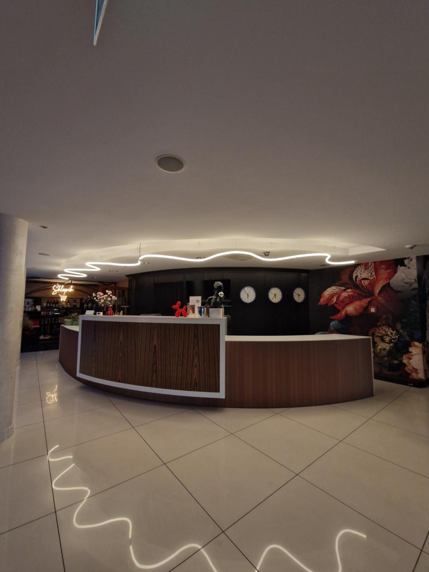 Hotel Kristoff Łaszków Eksteriør bilde